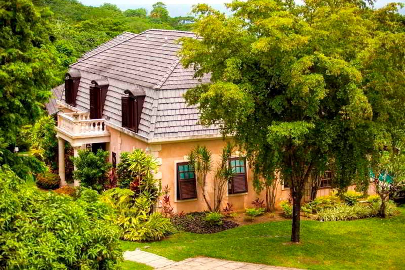 The-Villas-At-Stonehaven-Lobby-24