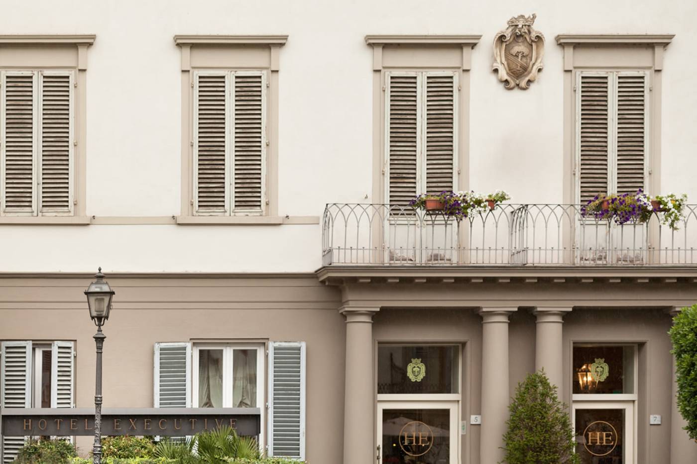 Executive-General-view-1