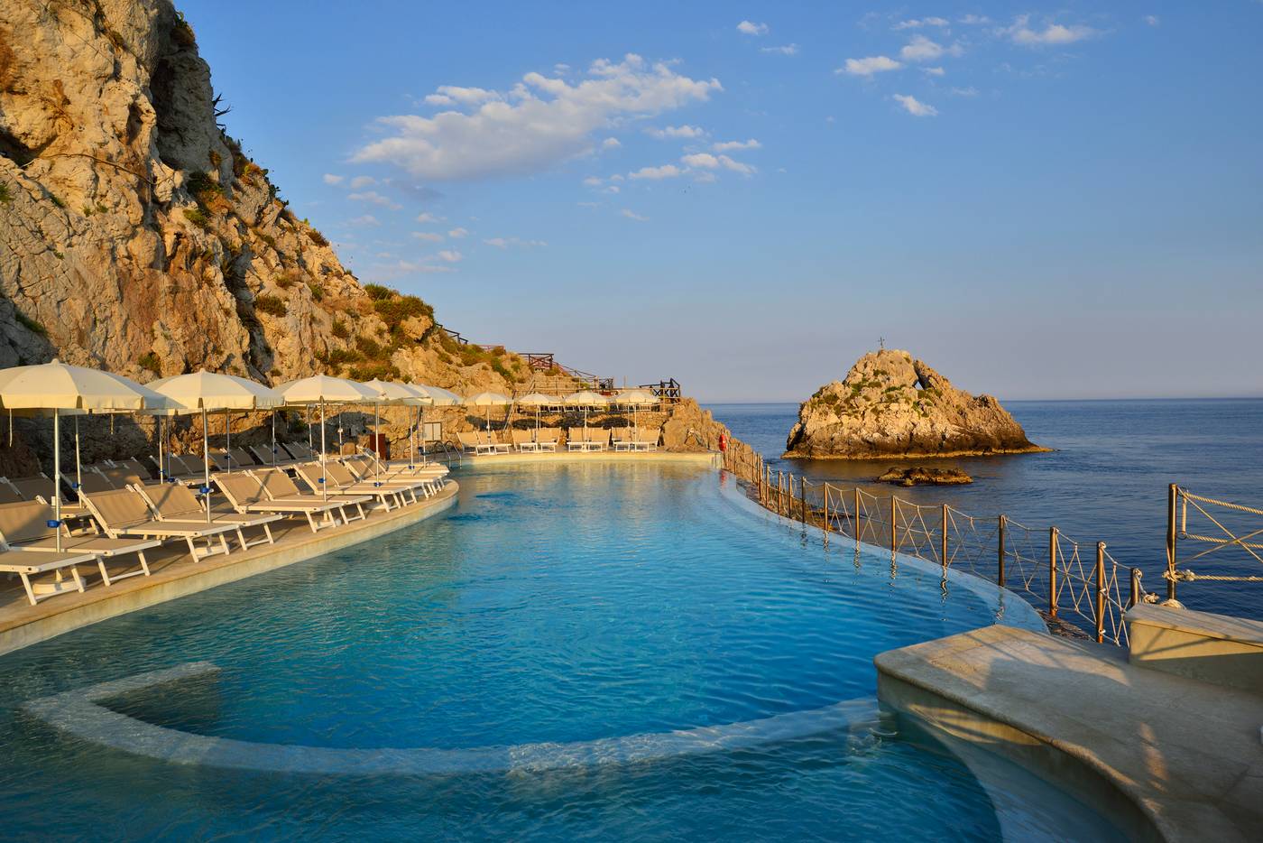 Unahotels-Capotaormina-Pool-3