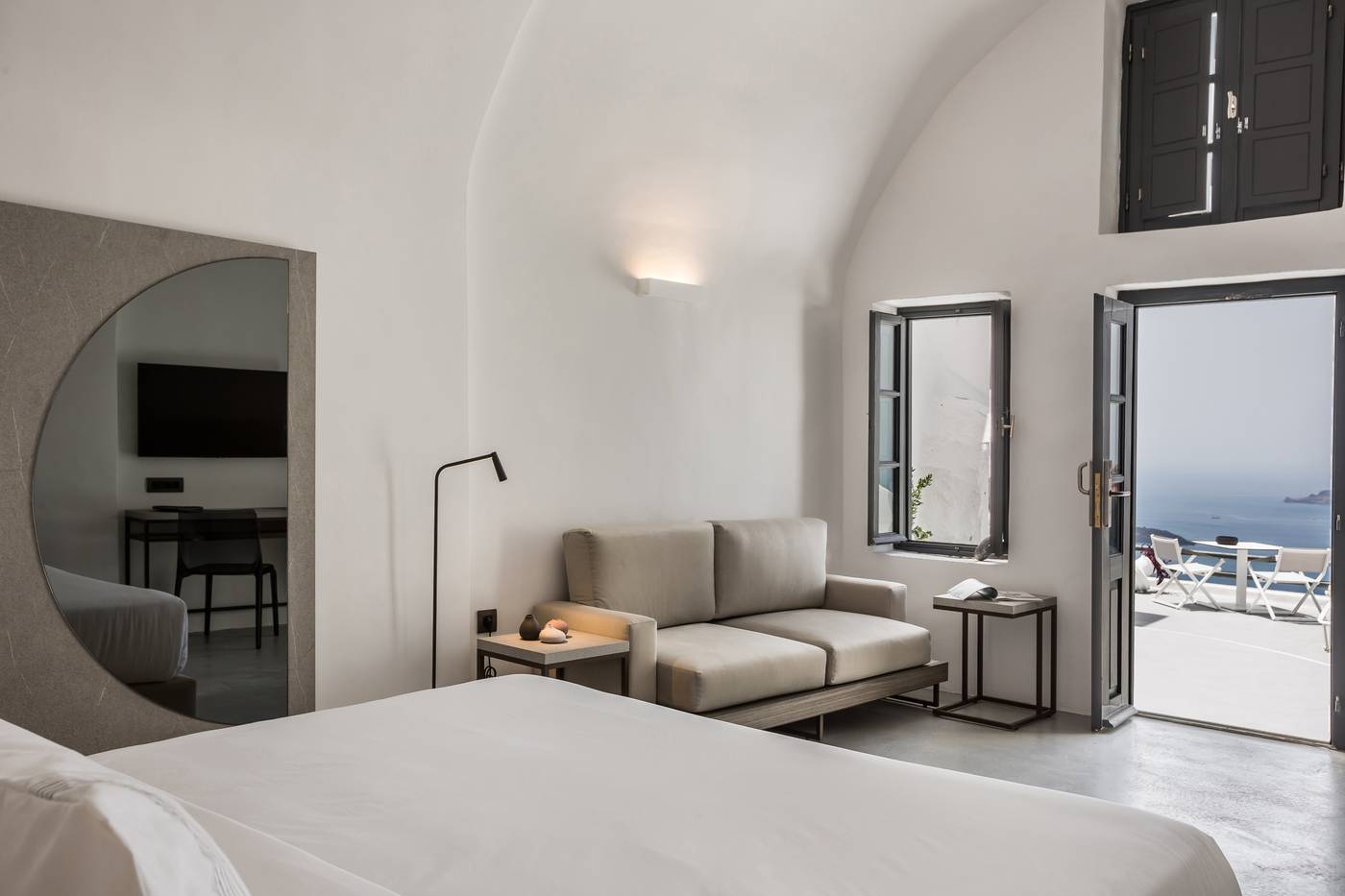 Sunrocks-Santorini---Adults-Only-Room-11