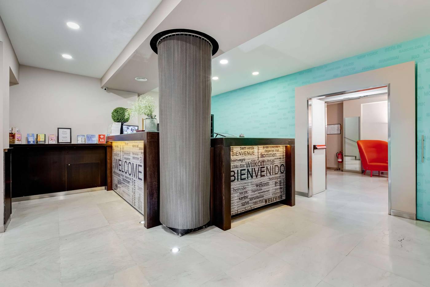 Best-Western-Cinemusic-Hotel-Lobby-7