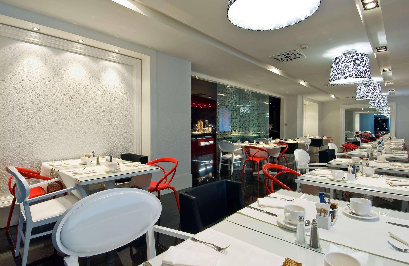 Vincci-Via-66-Restaurant-35