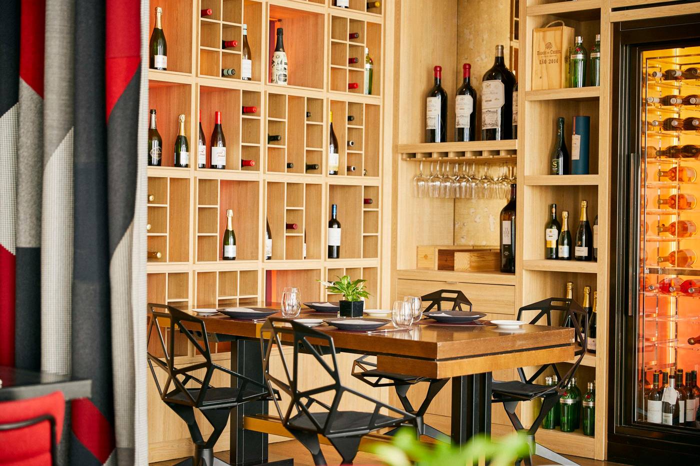 Hyatt-Centric-Gran-Via-Madrid-Restaurant-18