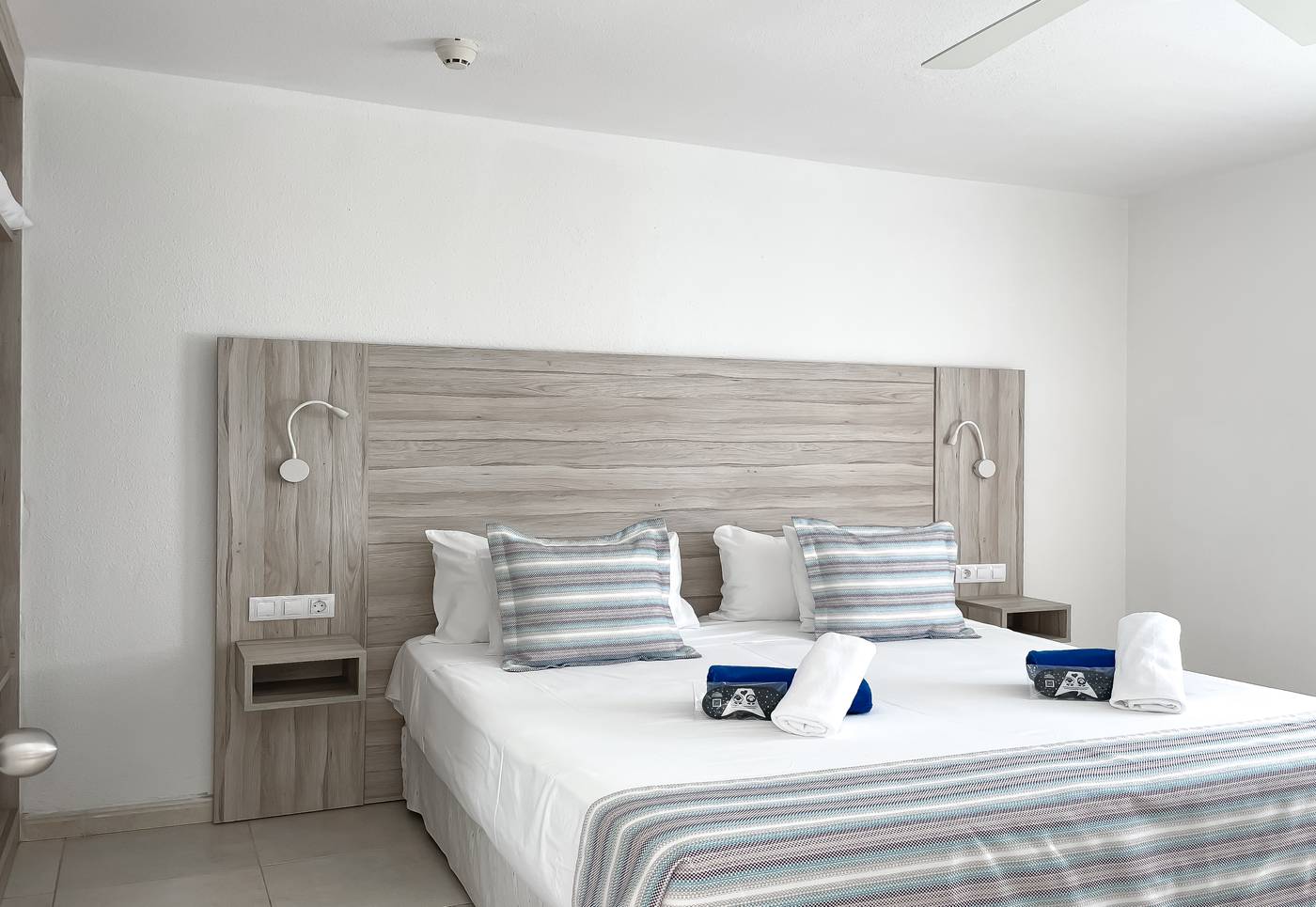 Playa-del-Sol-Apartments---Adults-Only-Room-28