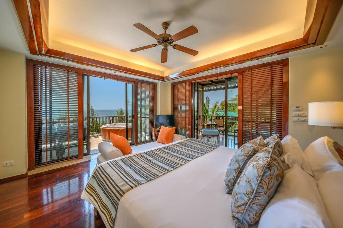 Centara-Grand-Beach-Resort-and-Villas-Krabi-Room-20