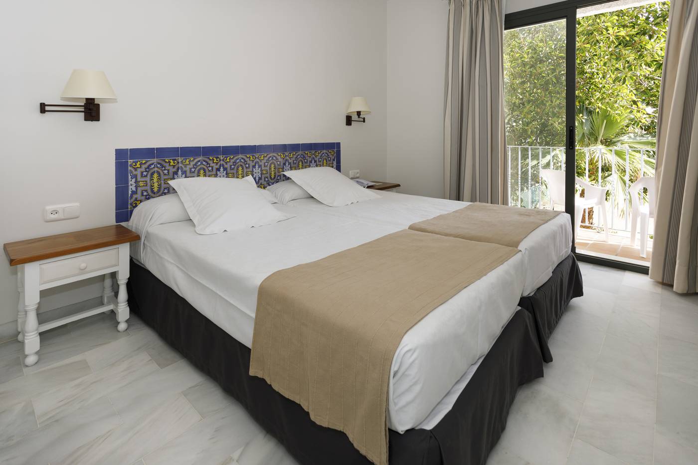 Playa-de-la-Luz-Room-20