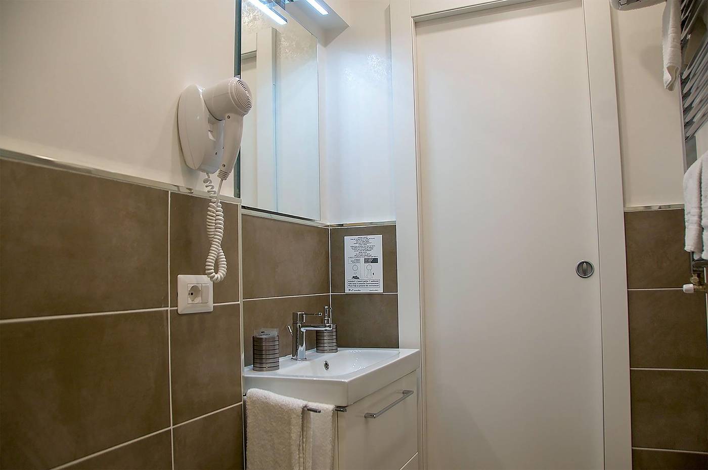 Roma-Vespahouse-Room-45