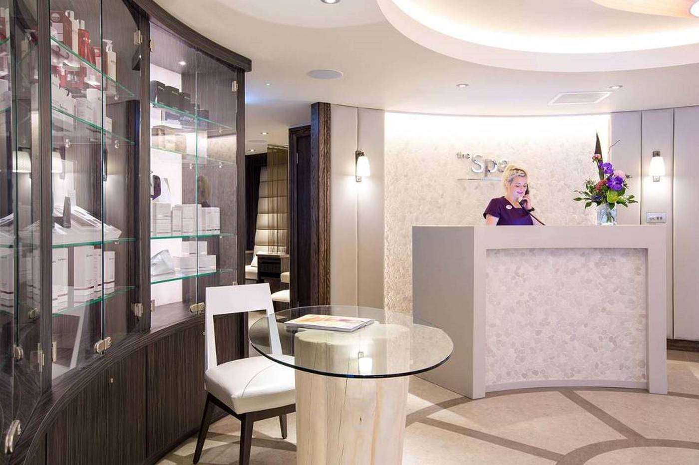 L-Horizon-Beach-Hotel---Spa-Sports-and-Entertainment-4