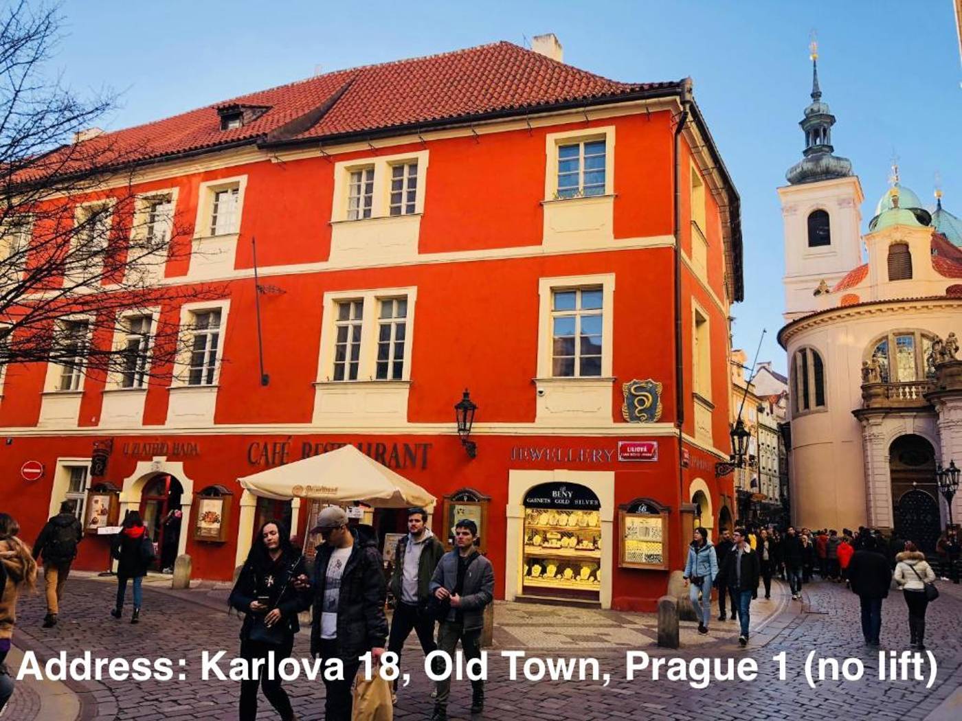 Royal-Road-Residence-Room-81