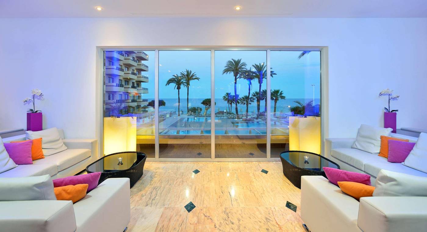 Hotel-Ocean-House-Costa-del-Sol-Affiliated-by-Melia-Lobby-67