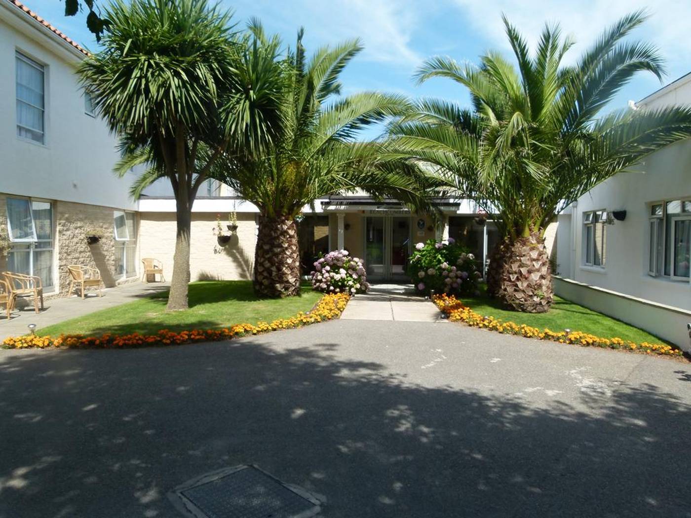 Beachcombers-Hotel-General-view-1