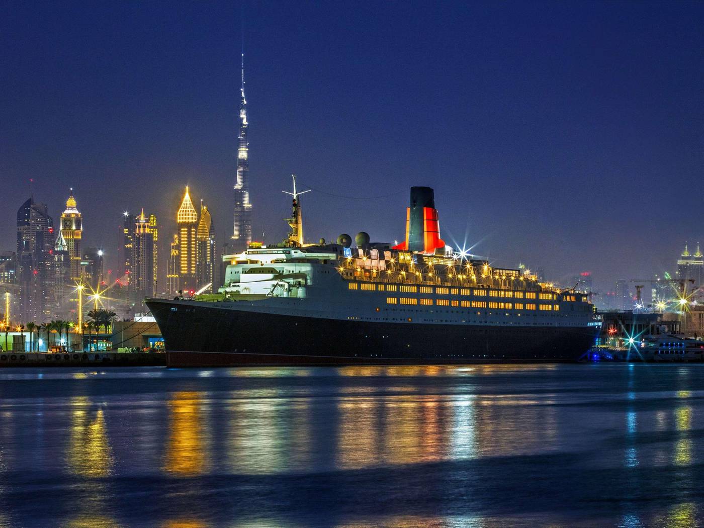 Queen-Elizabeth-2-Hotel-General-view-4