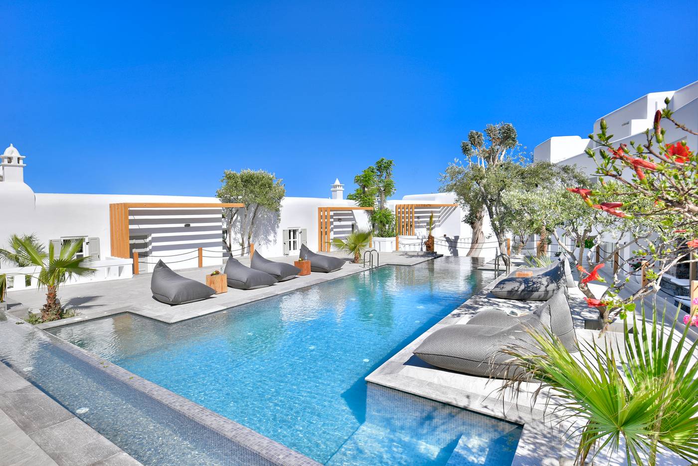 Petinos-Hotel-General-view-2