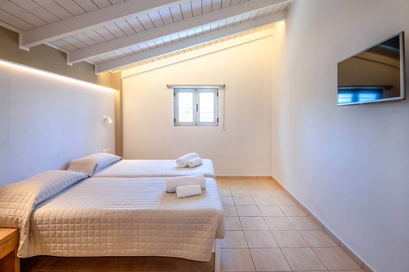 Blue-Sky-Room-14