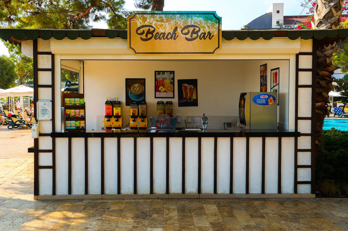 Crystal-Aura-Beach-Resort---Spa-Bar-21