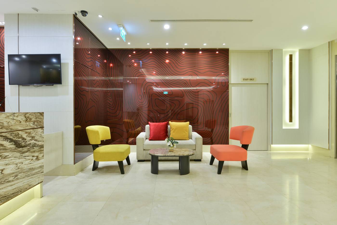 Centre-Point-Plus-Hotel-Pratunam-Lobby-14