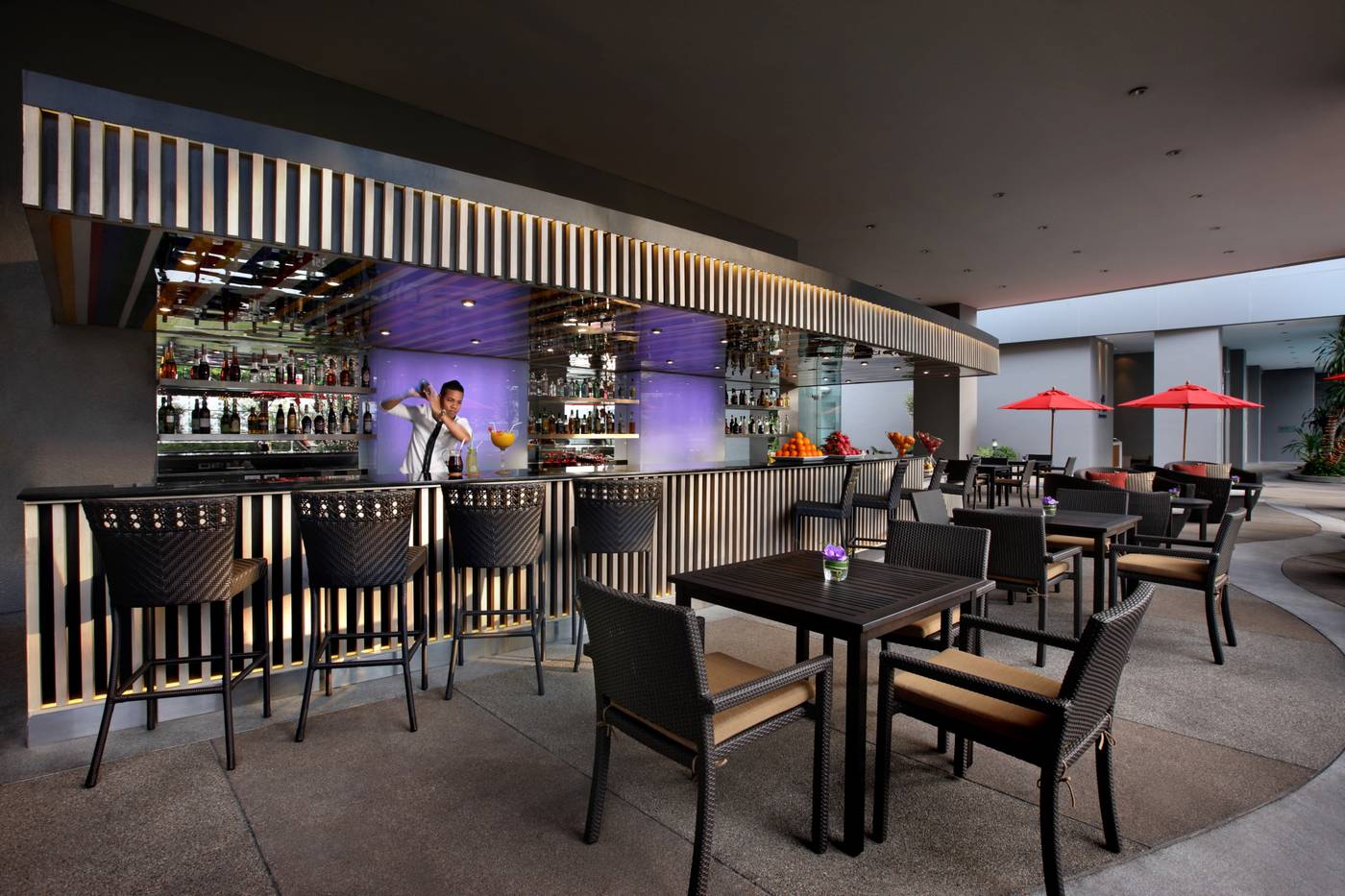 Amari-Watergate-Bar-54