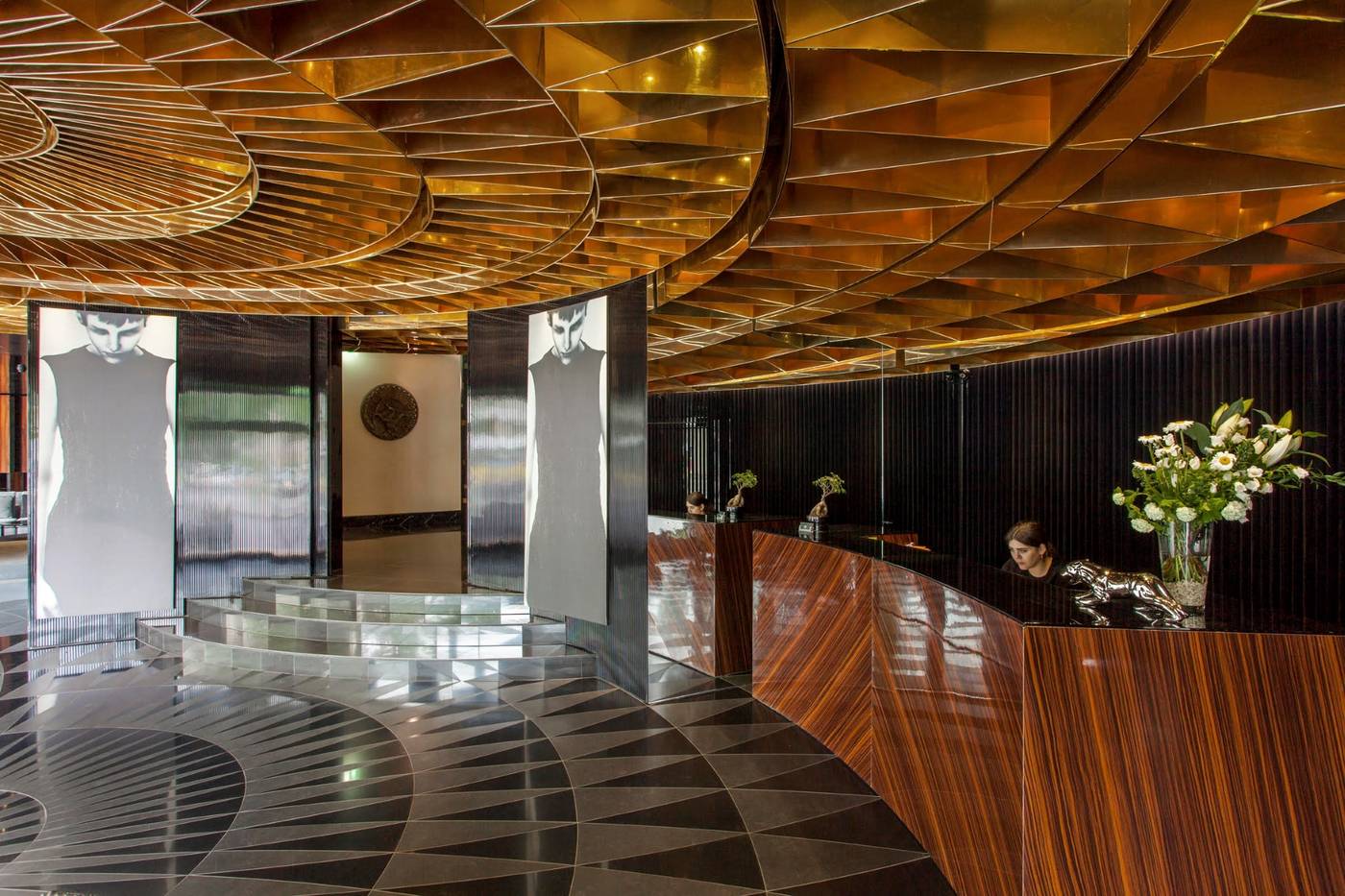 Quentin-Boutique-Hotel-Lobby-14