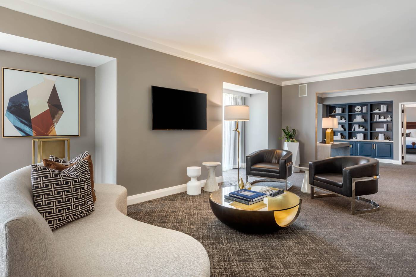 Omni-Los-Angeles-Hotel-at-California-Plaza-Room-18