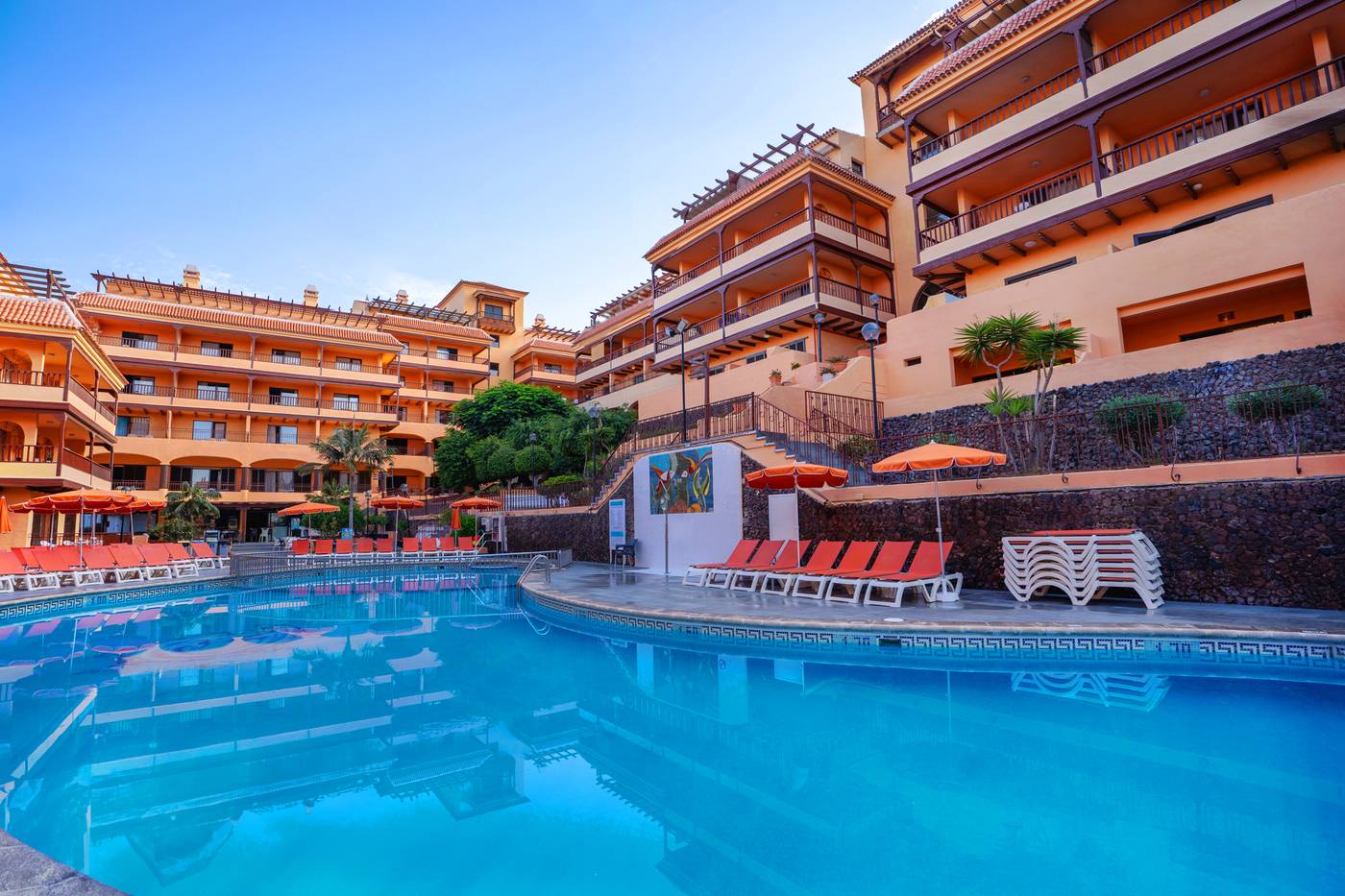 Coral-Los-Alisios-Pool-2