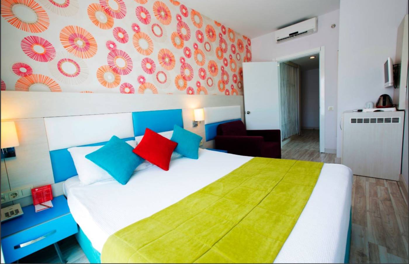 Ramada-Resort-by-Wyndham-Side-Room-17