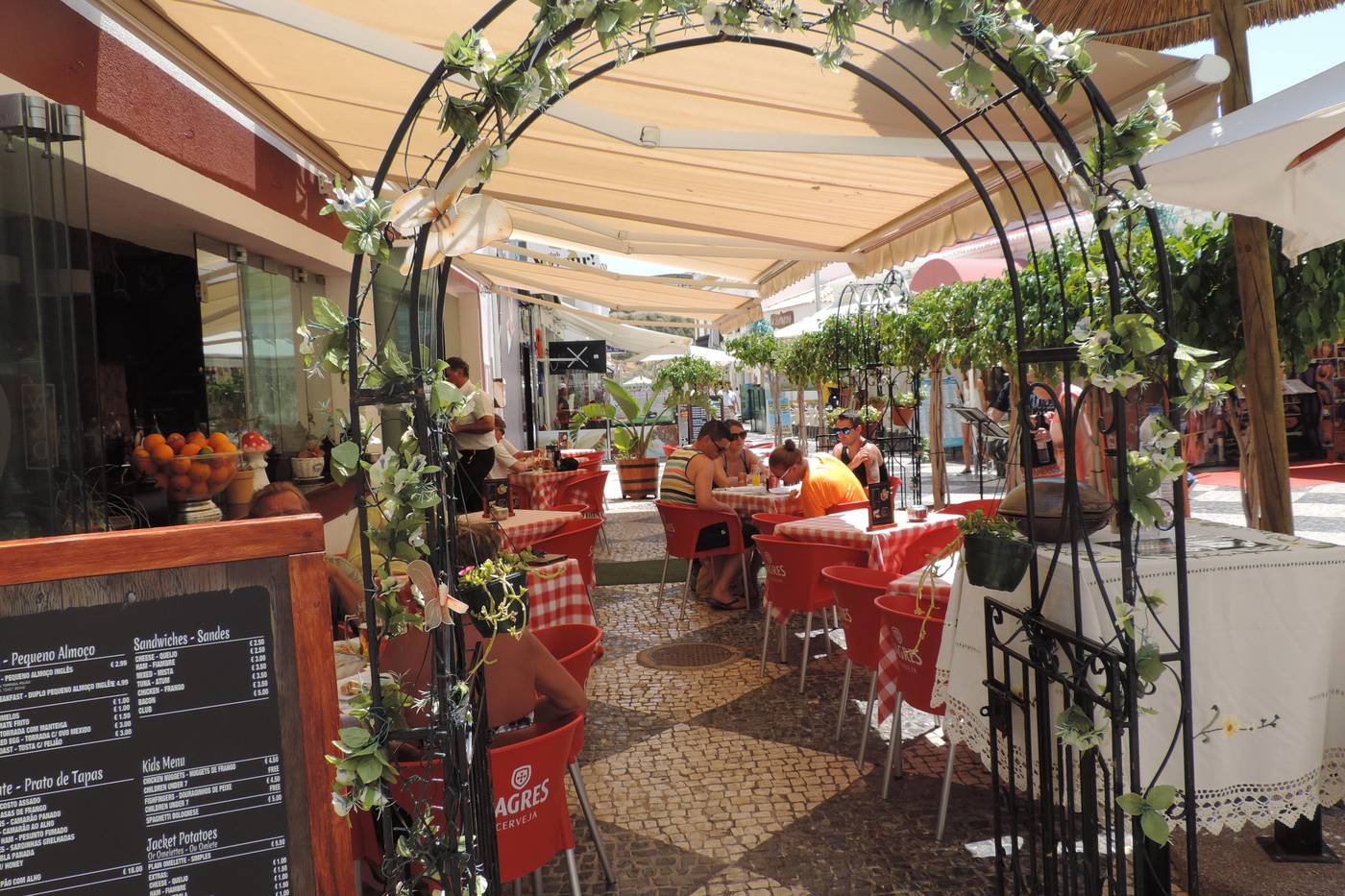 Albufeira-Beach-Hotel-Sports-and-Entertainment-5