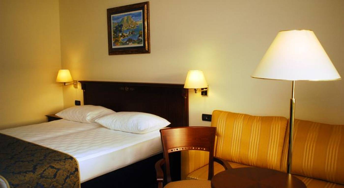 Meridijan - Adults Only