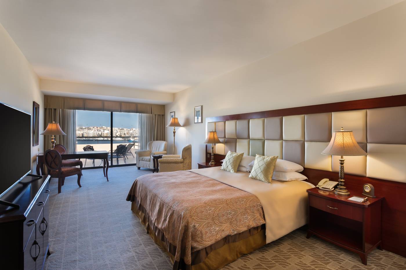 Excelsior-Grand-Hotel-Room-27