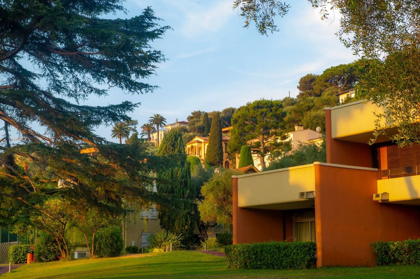 Hotel-Delcloy-Vacances-Bleues-Lobby-6