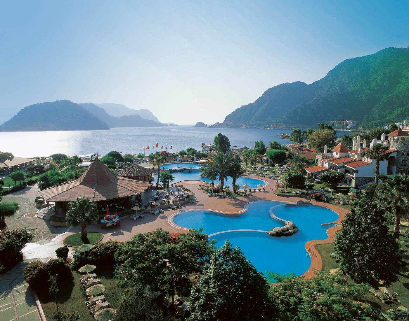 Marti-Resort-Deluxe-Pool-9