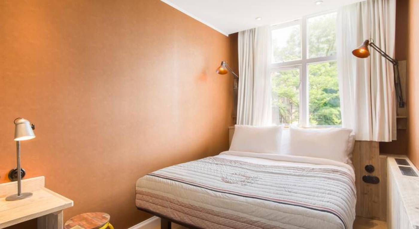 Max-Brown-Hotel-Museum-Square--part-of-Sircle-Collection-Room-20