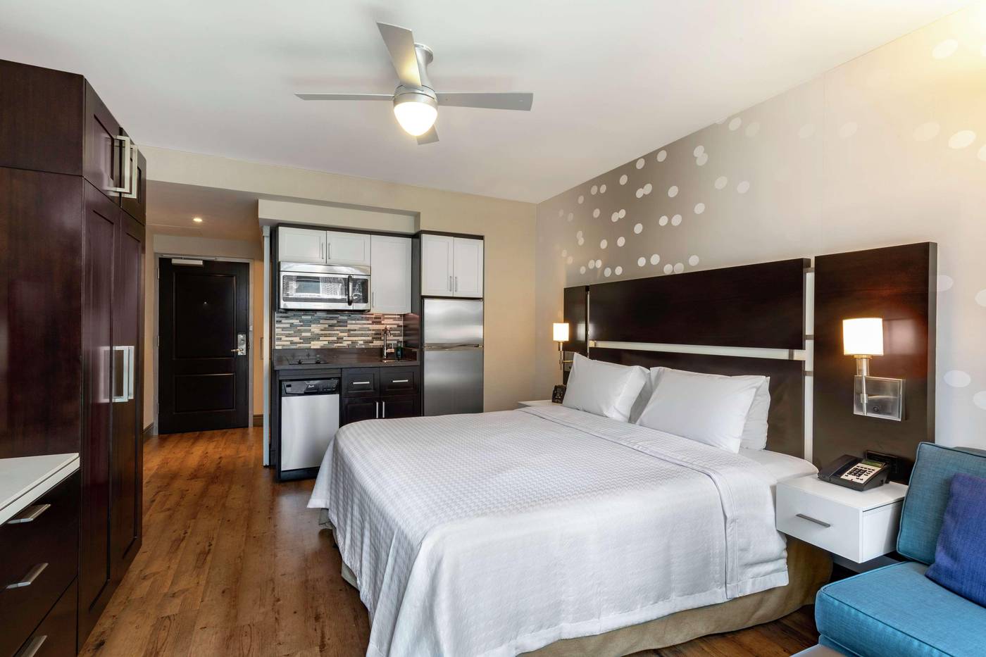 Homewood-Suites-by-Hilton-New-York-Midtown-Manhatt-Room-25