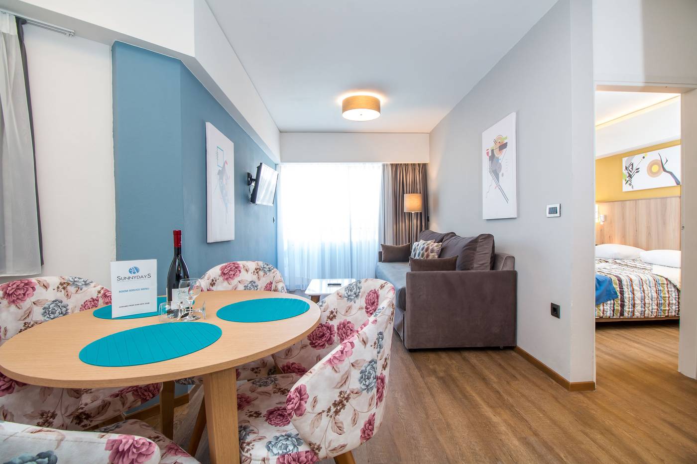 Sunny-Days-Apartments-Room-40