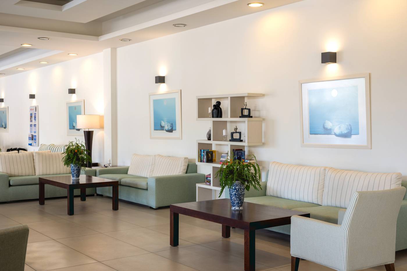 Ariadne-Beach-Lobby-46