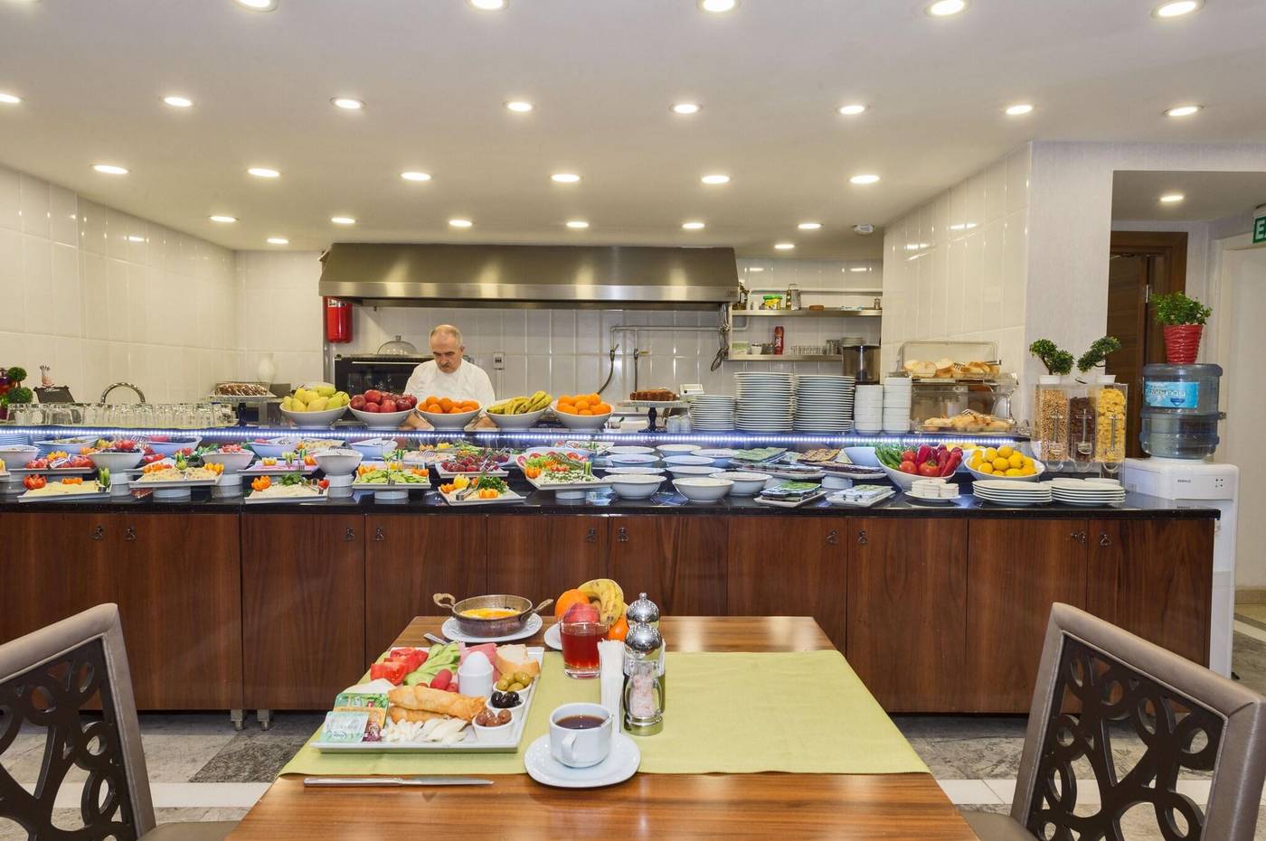 Darkmen-Hotel-Restaurant-34