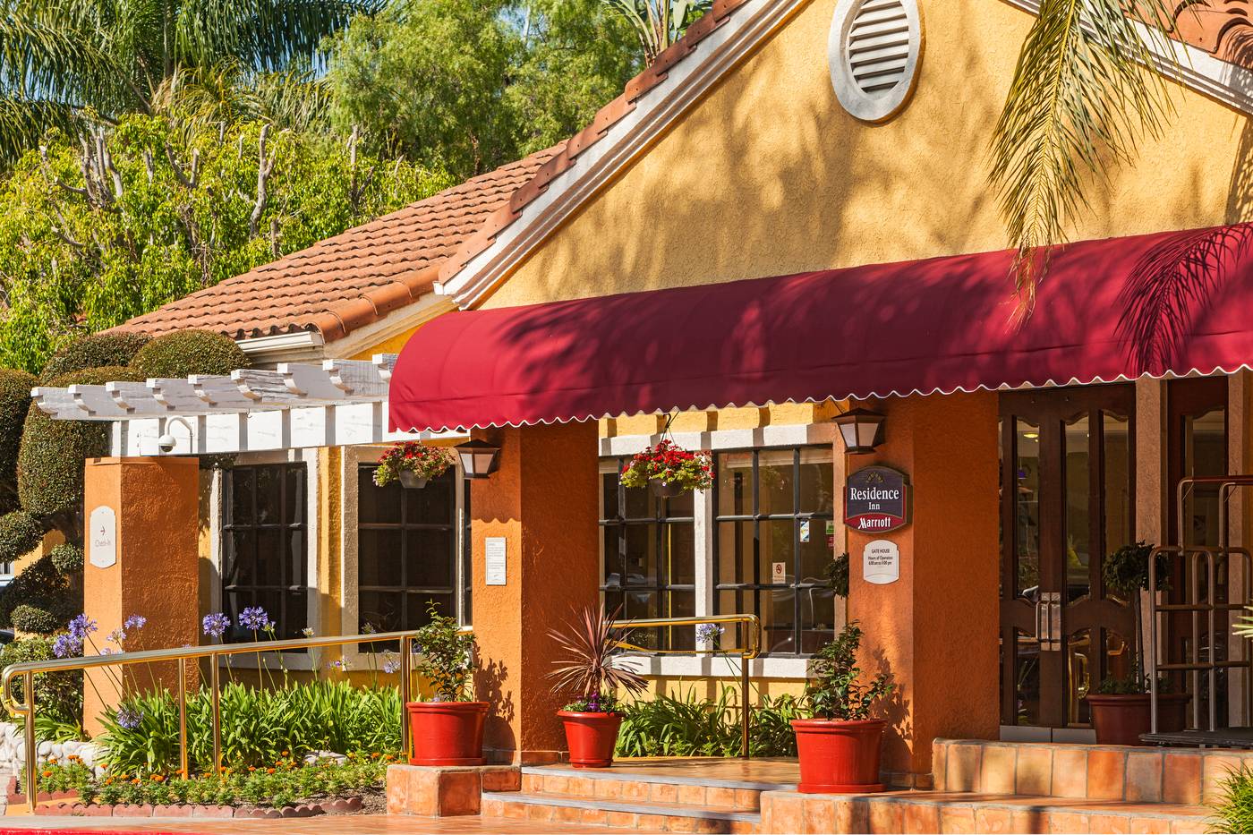 Clementine-Hotel---Suites-Anaheim-General-view-35