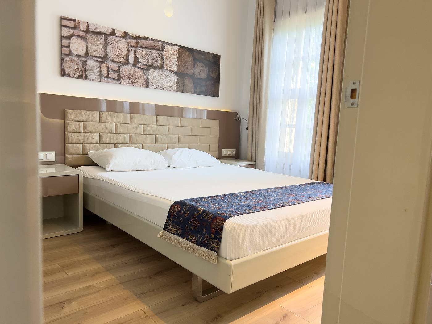 Puding-Hotel-Room-27