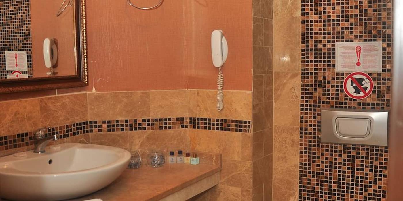 Tac-Premier-Hotel---Spa-Room-36