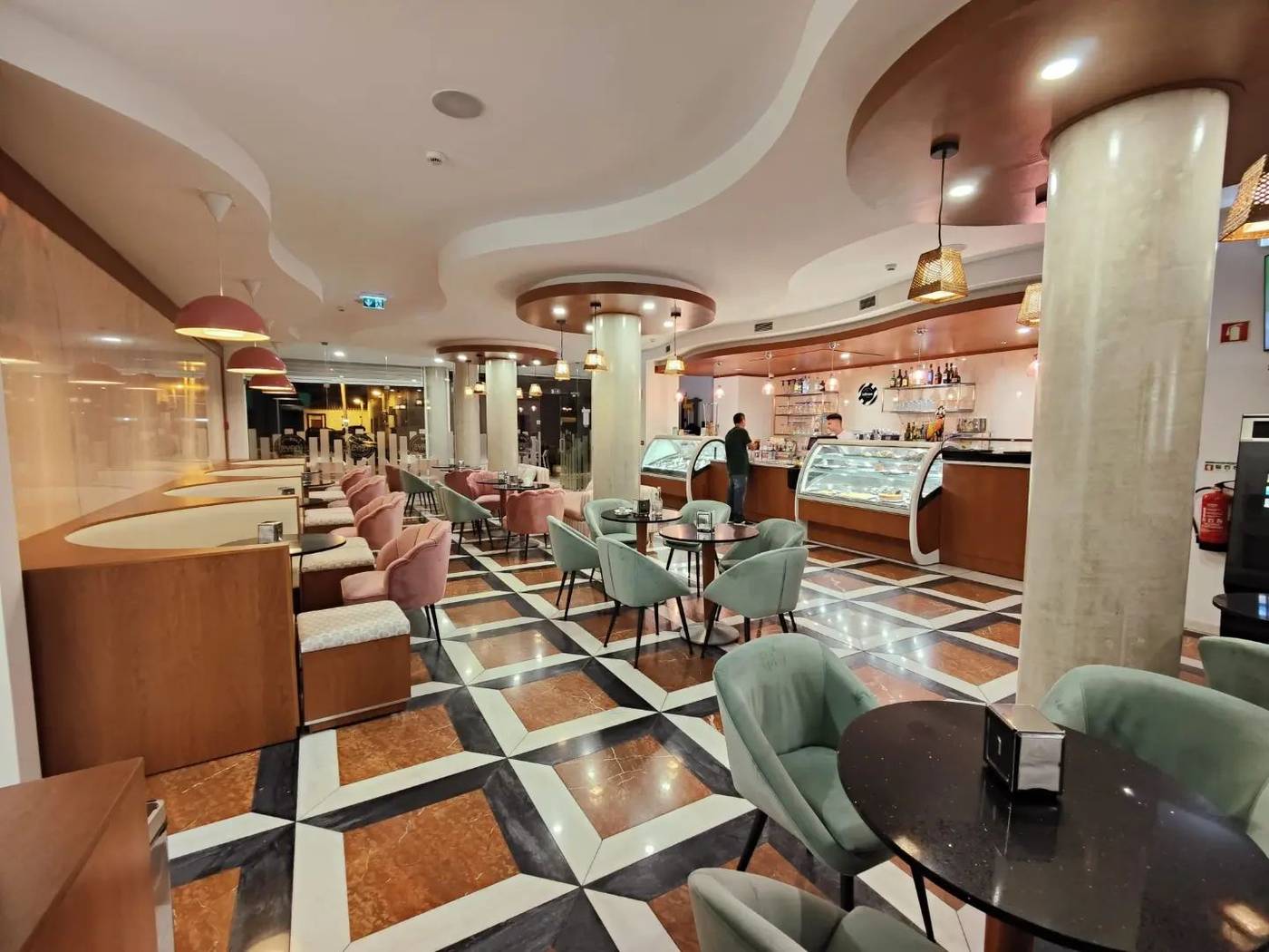 Lazy-Days---Adults-Only---Duna-Parque-Group-Bar-12