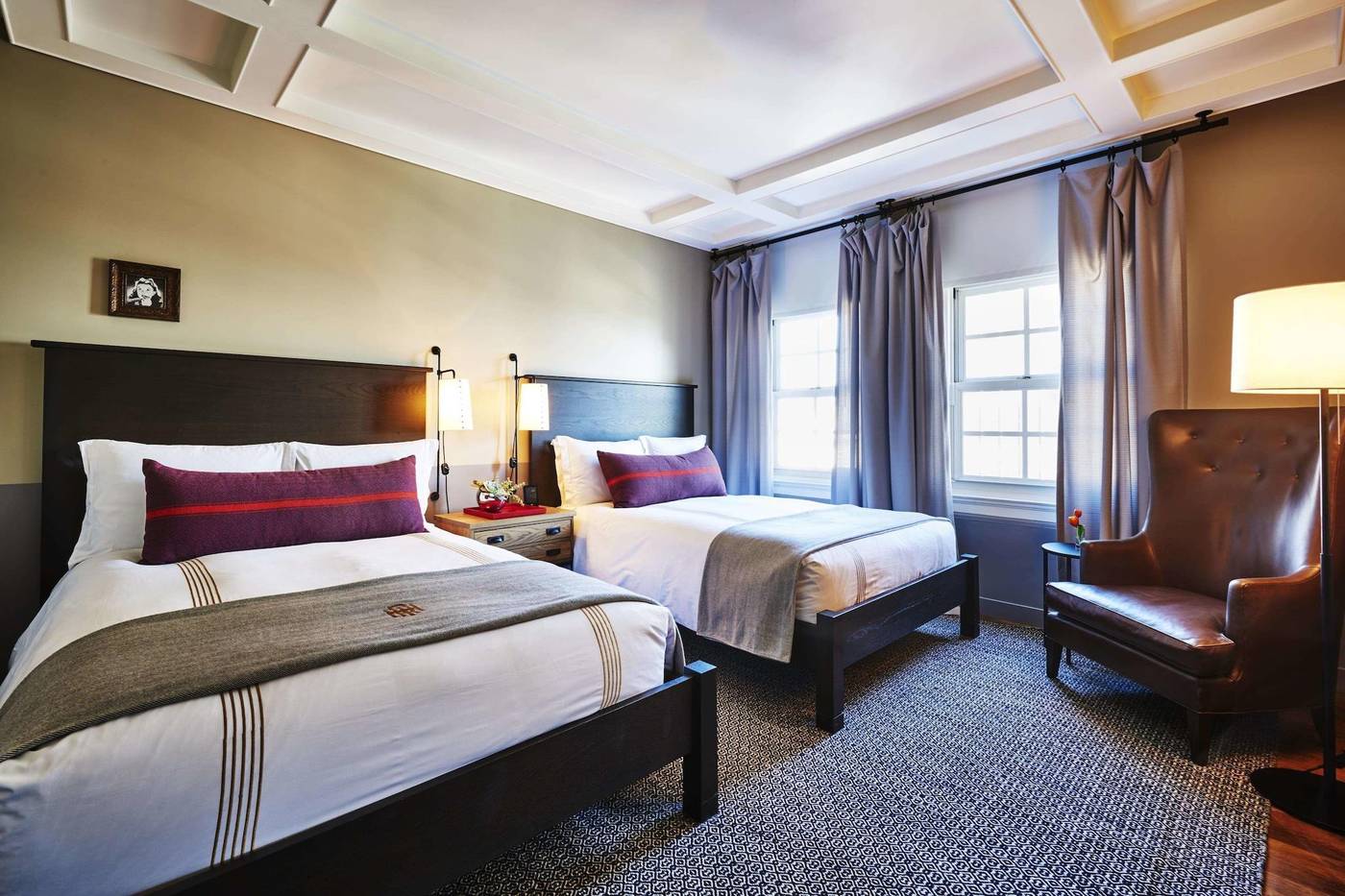 Hollywood-Roosevelt-Room-45