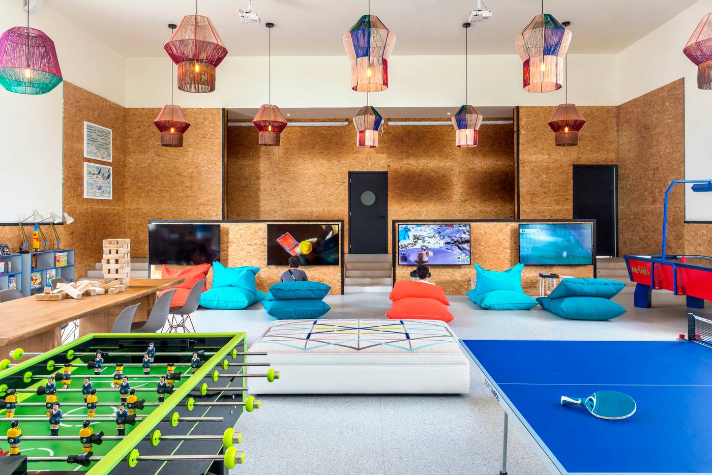 Ocean-Riviera-Paradise-El-Beso---Adults-Only-Sports-and-Entertainment-65