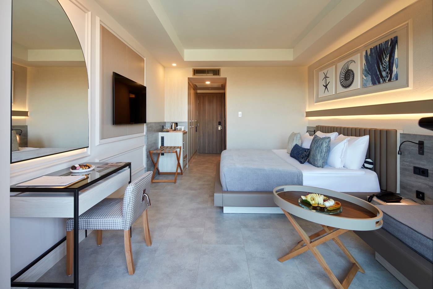 New - Liu Resort Side