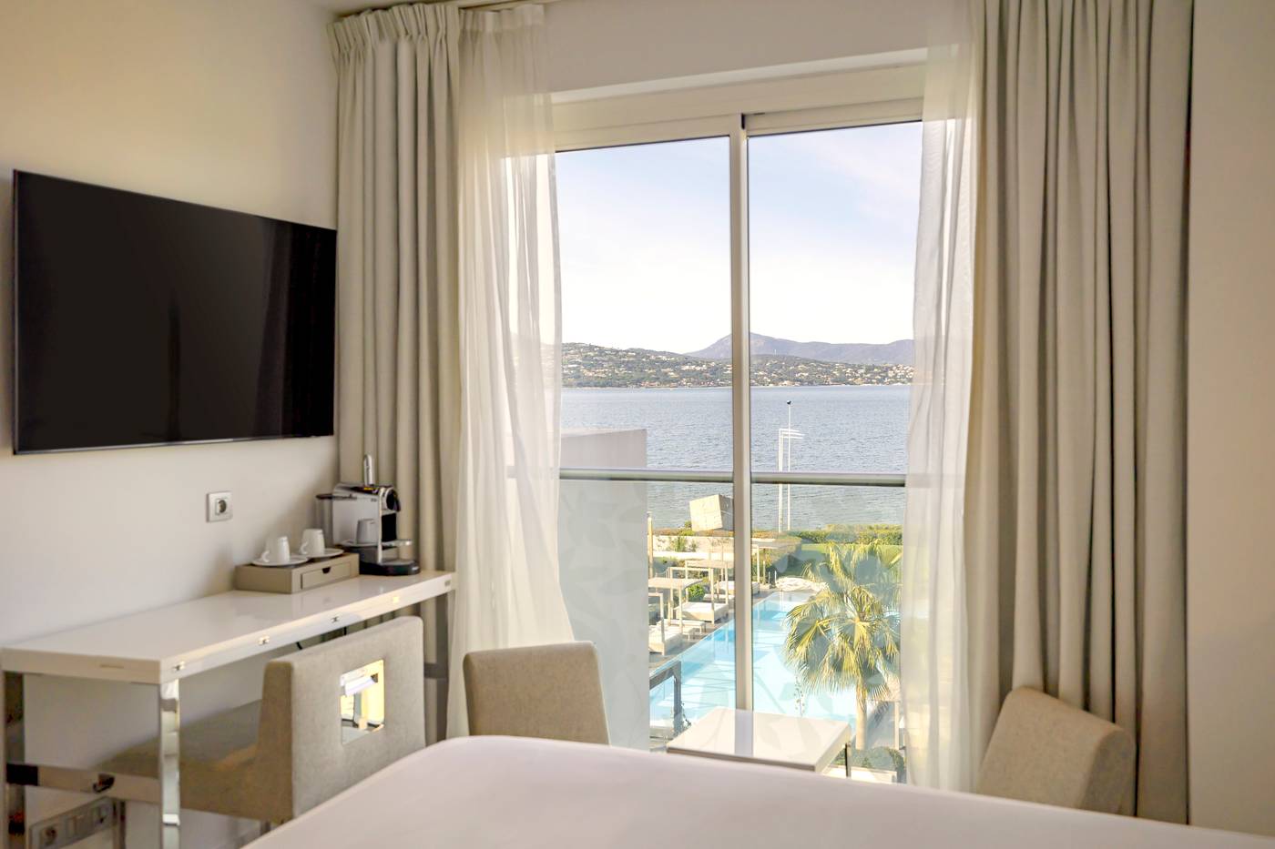Kube-Hotel-St-Tropez-Room-73