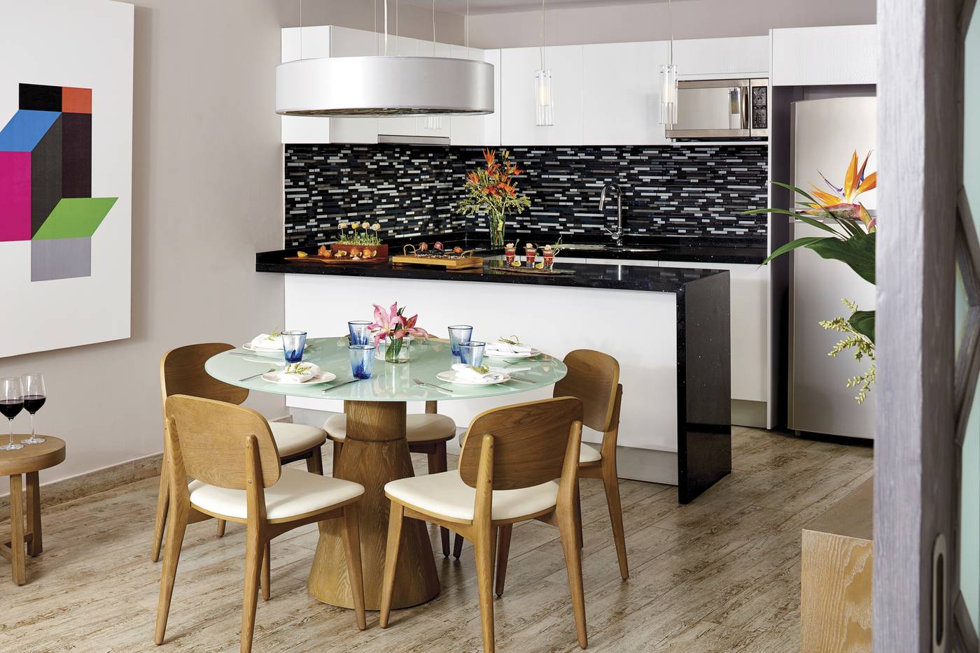 Essence-at-the-Fives-Beach-Room-44