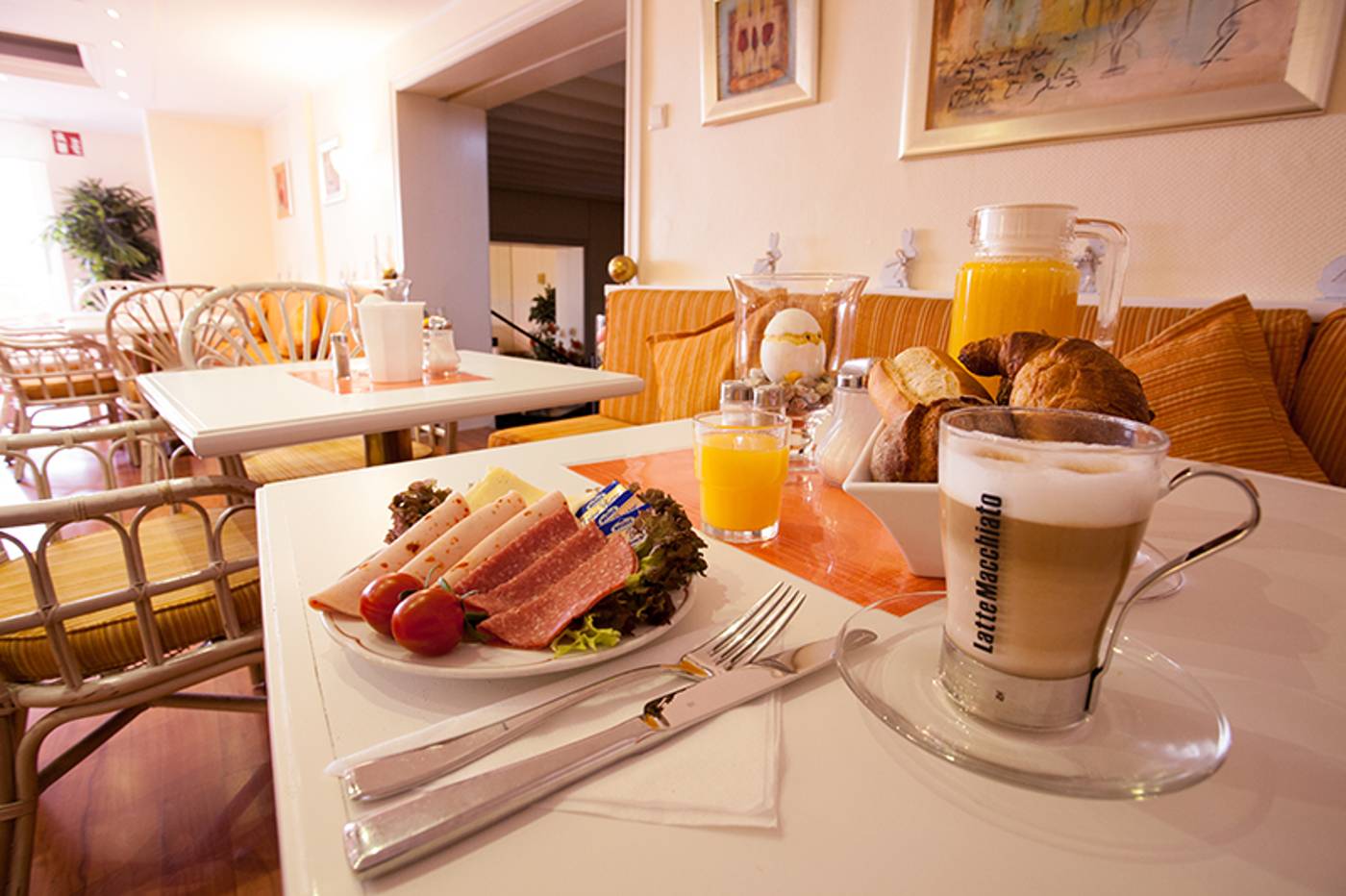 Trip-Inn-Hotel-Ariane-Restaurant-22