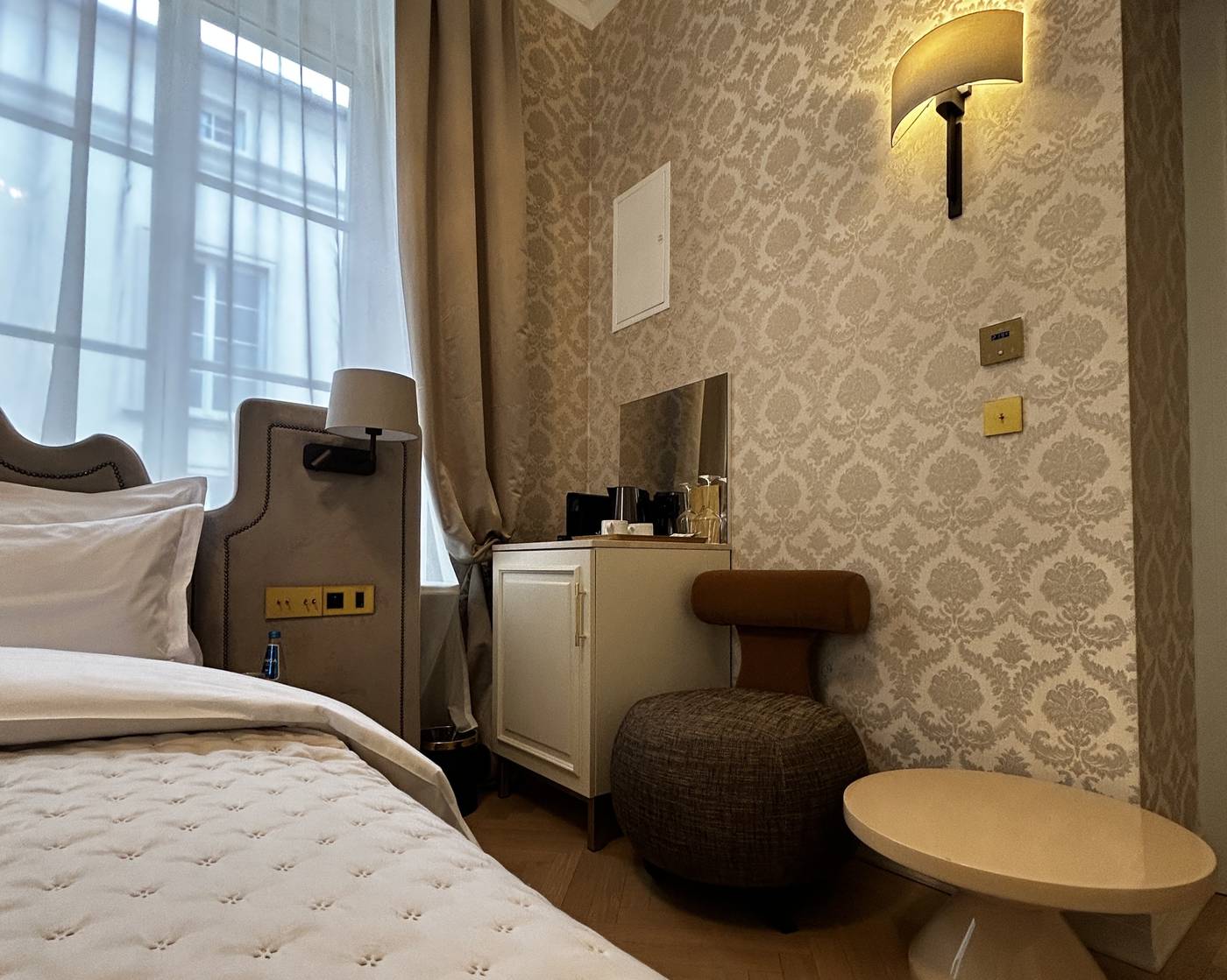 Hotel-Unicus-Palace-Old-Town---Destigo-Hotels-Room-45