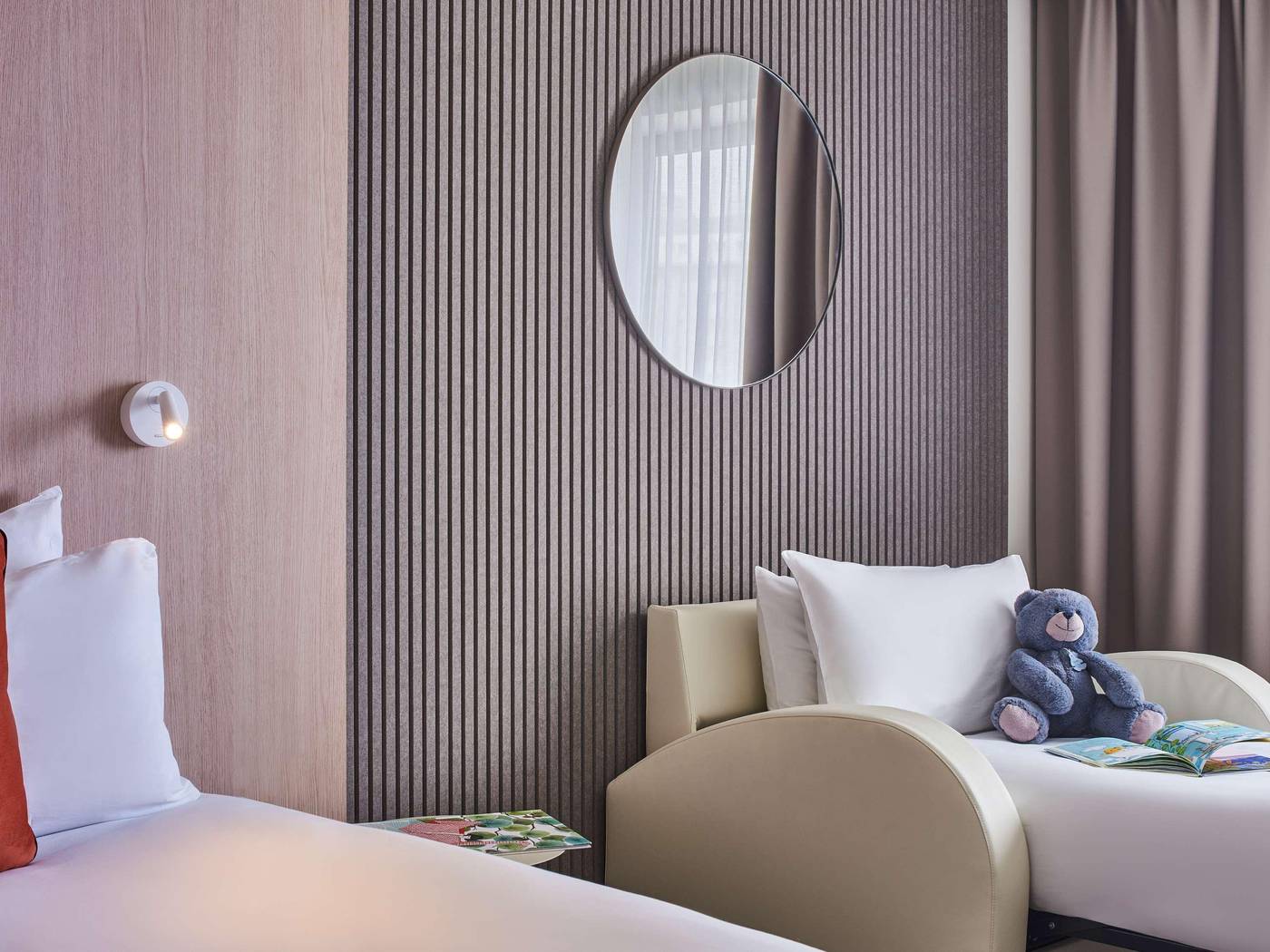 Novotel-Paris-Porte-D-italie-Room-44