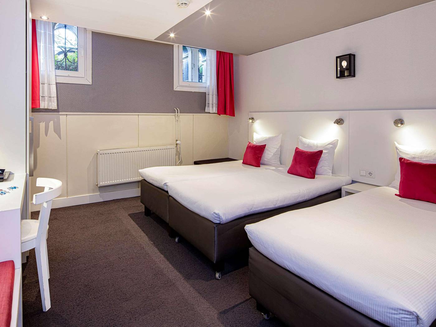 ibis-Styles-Amsterdam-Amstel-Room-8