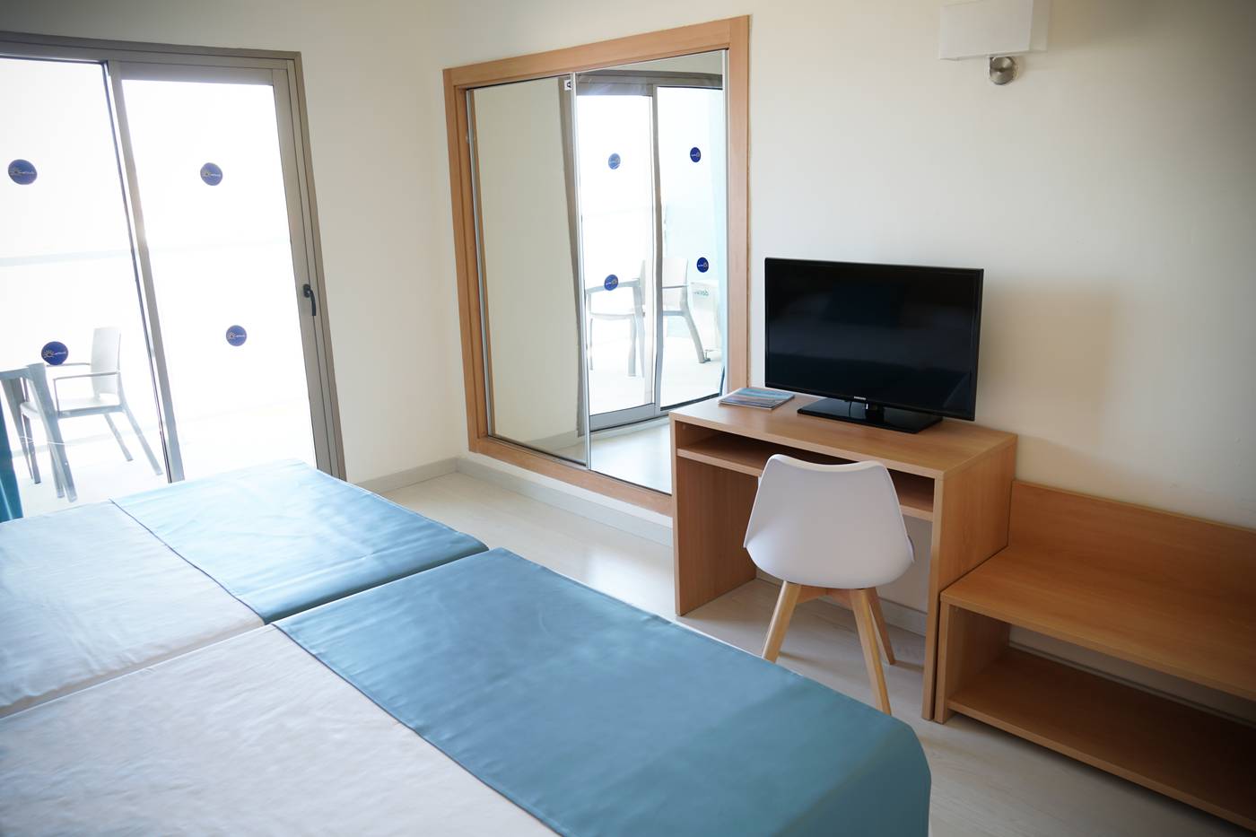 Ohtels-San-Salvador-Room-30