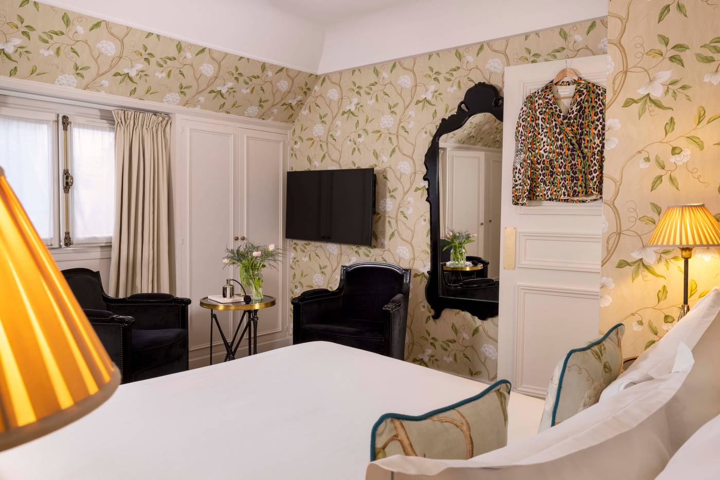 West-end-Paris-Room-45